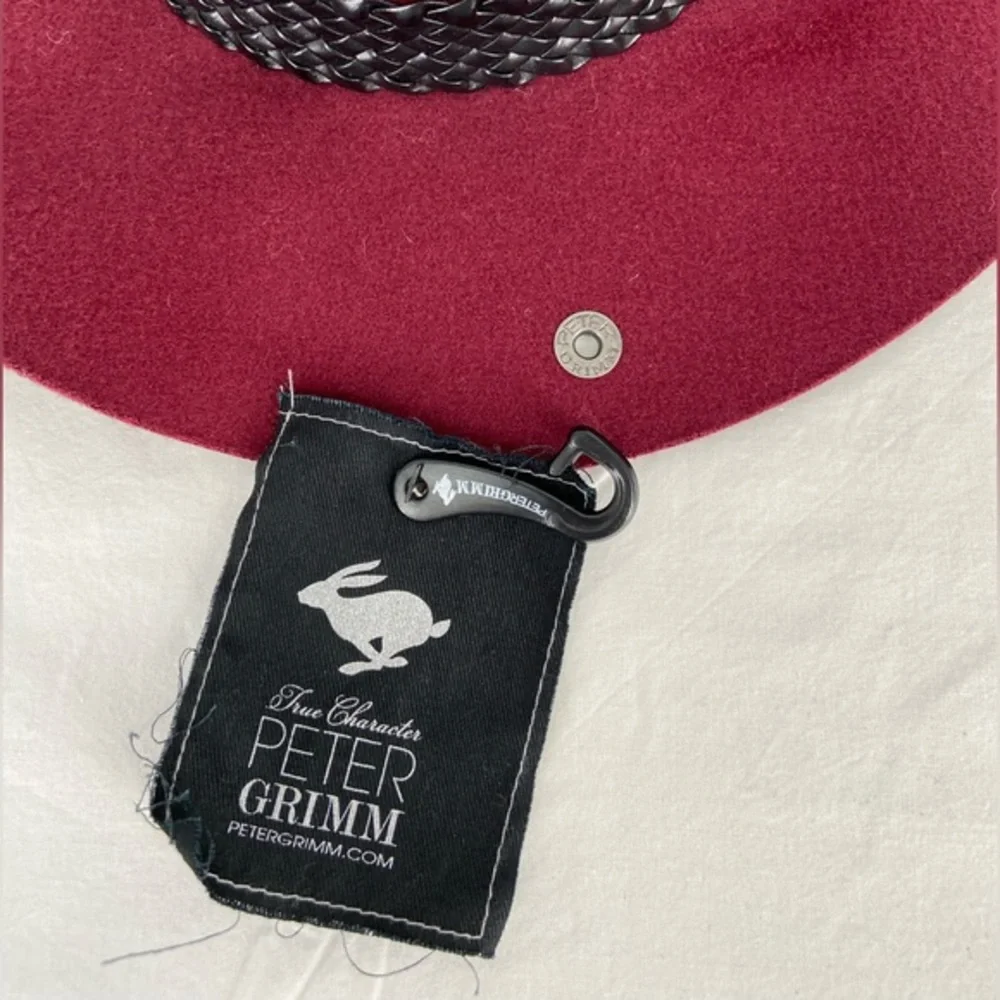 NWT, Peter Grimm‎ Burgundy Joni Felt Hat